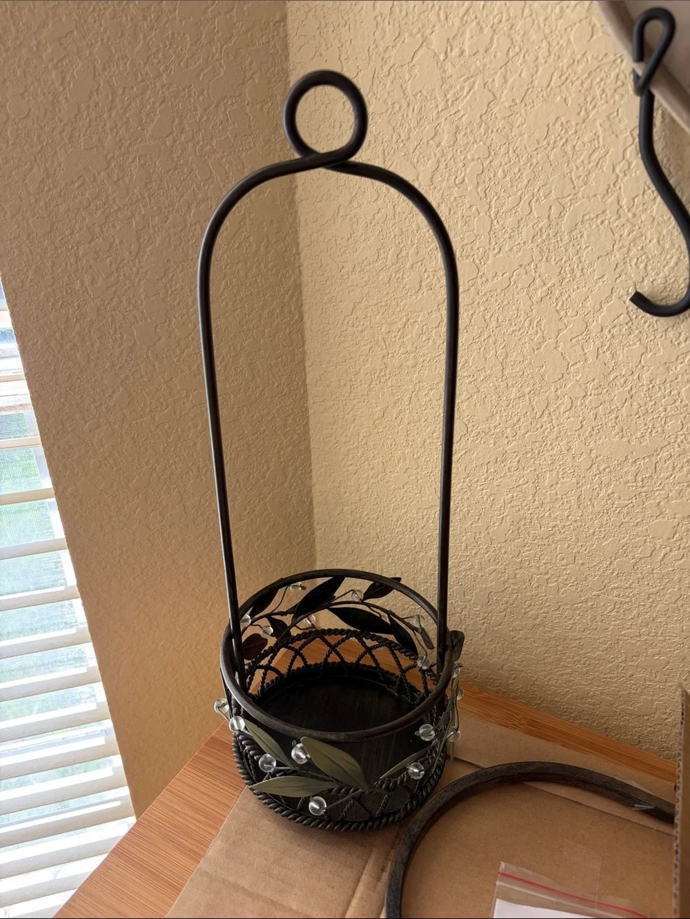 PartyLite elegant dark